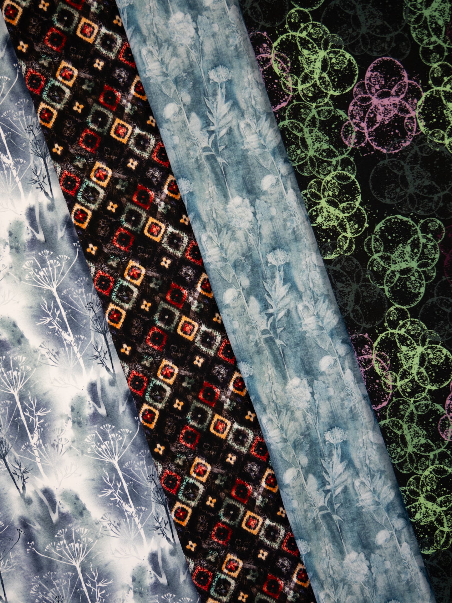 French Terry Esther - Winterblumen - 10 cm